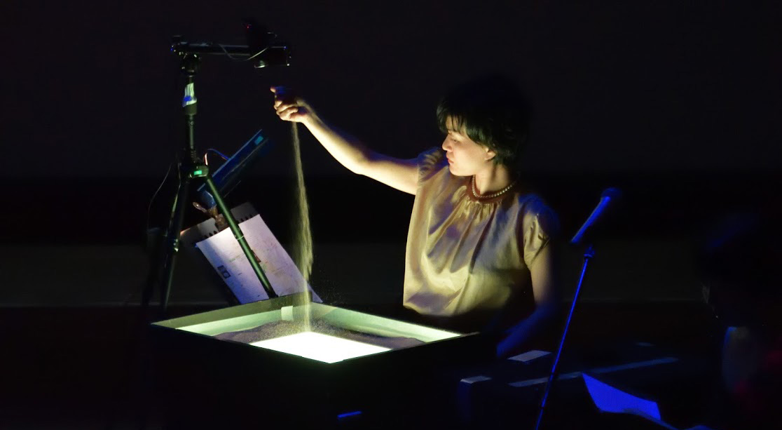 サンドアートパフォーマンス